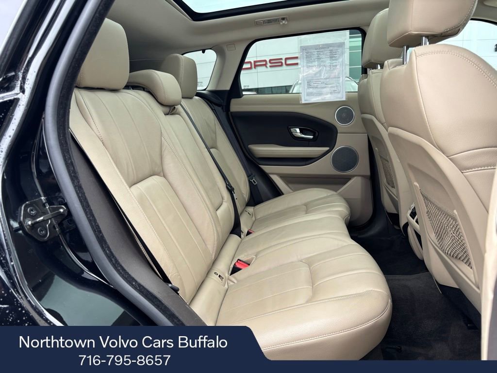 Used 2017 Land Rover Range Rover Evoque SE AWD/4WD image 21