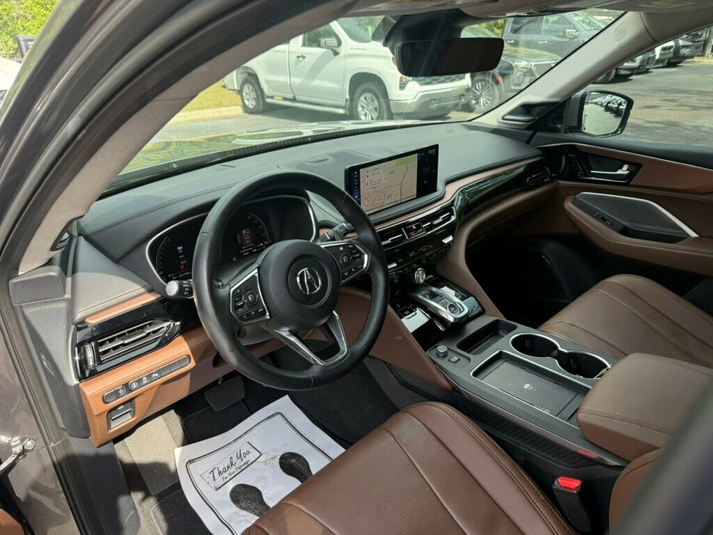 Used 2025 Acura MDX FWD w/ Technology Package image 3