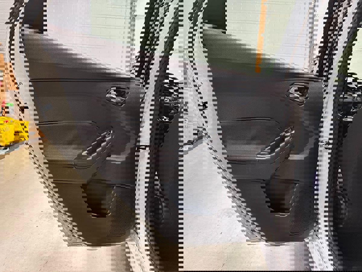 Used 2017 Ford Focus ST image 19