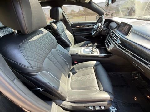 Used 2022 BMW 750i xDrive w/ Executive Package AWD/4WD image 30