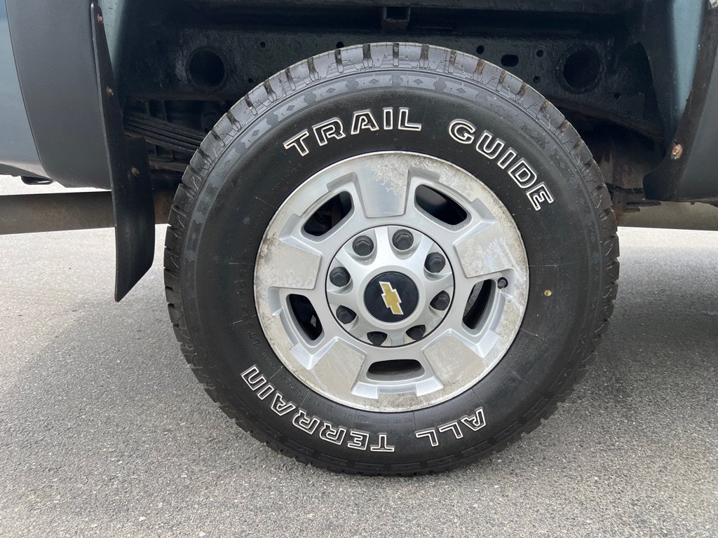 Used 2013 Chevrolet Silverado 2500 LT w/ Interior Plus Package AWD/4WD image 30