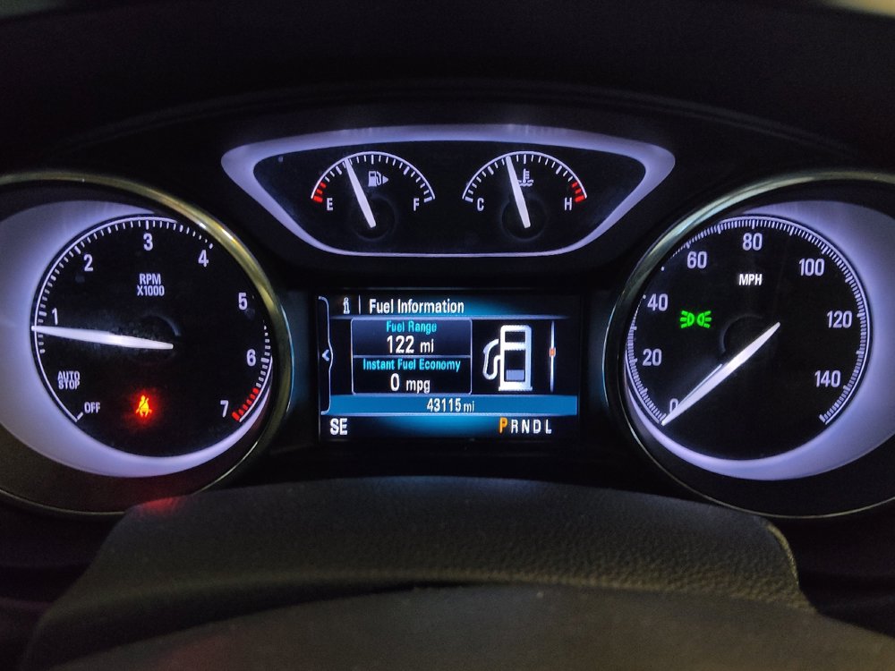 Used 2020 Buick Envision Essence image 23