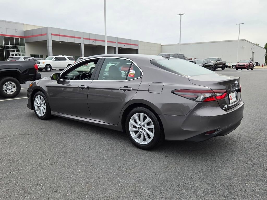 Used 2024 Toyota Camry LE w/ Convenience Package image 8