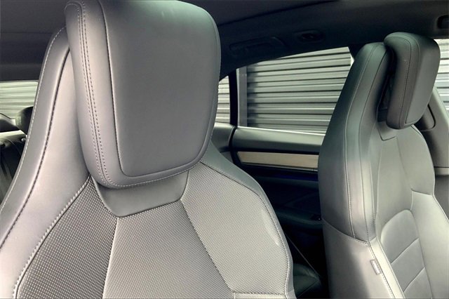 Certified 2024 Porsche Macan 4 Electric image 8