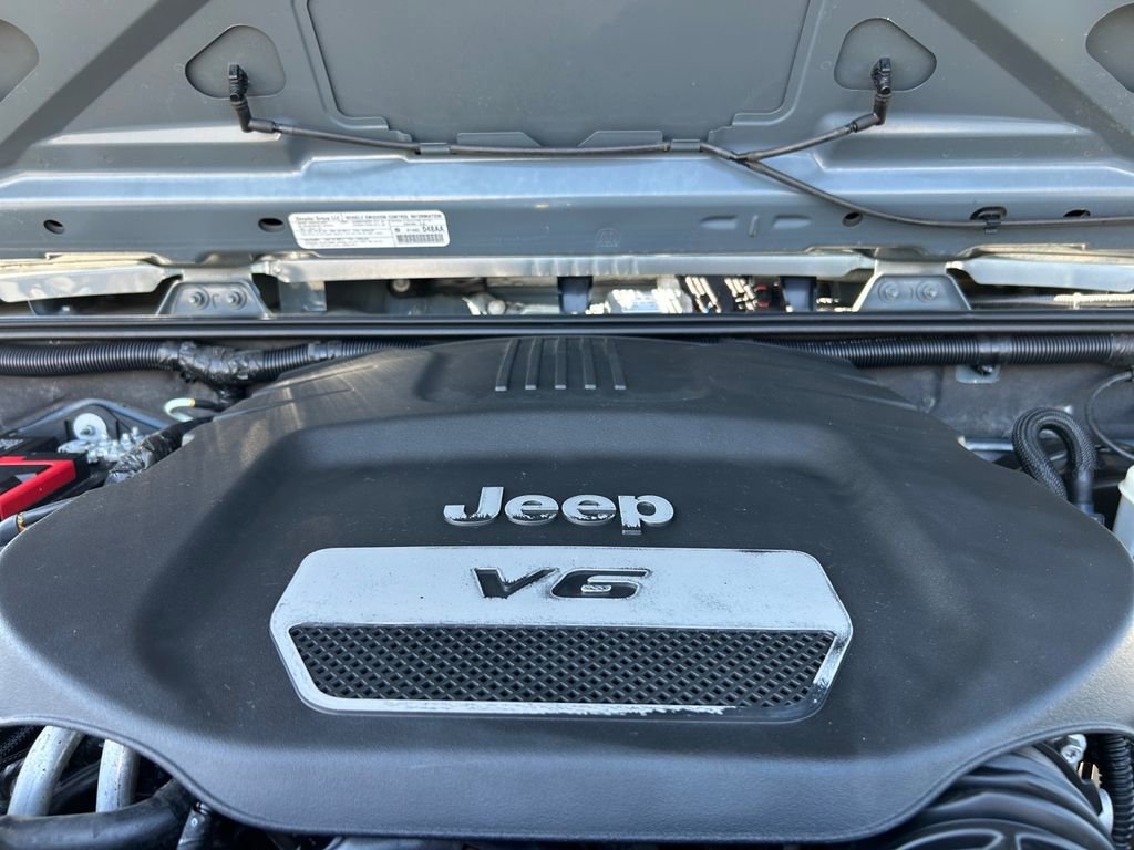 Used 2014 Jeep Wrangler Sport AWD/4WD image 31