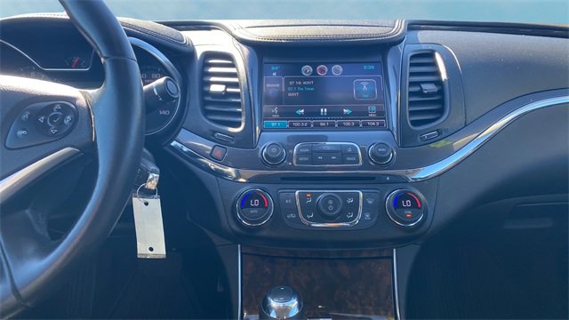 Used 2014 Chevrolet Impala LT w/ Convenience Package image 14