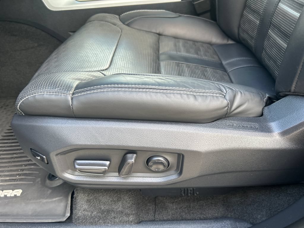 Used 2024 Toyota Tundra Capstone AWD/4WD image 32