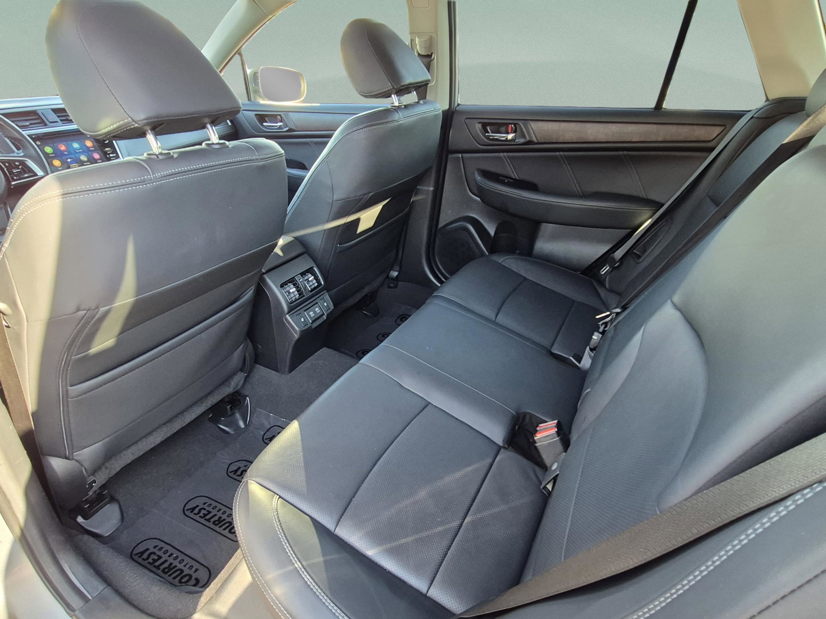 Used 2019 Subaru Outback 2.5i Limited AWD/4WD image 16