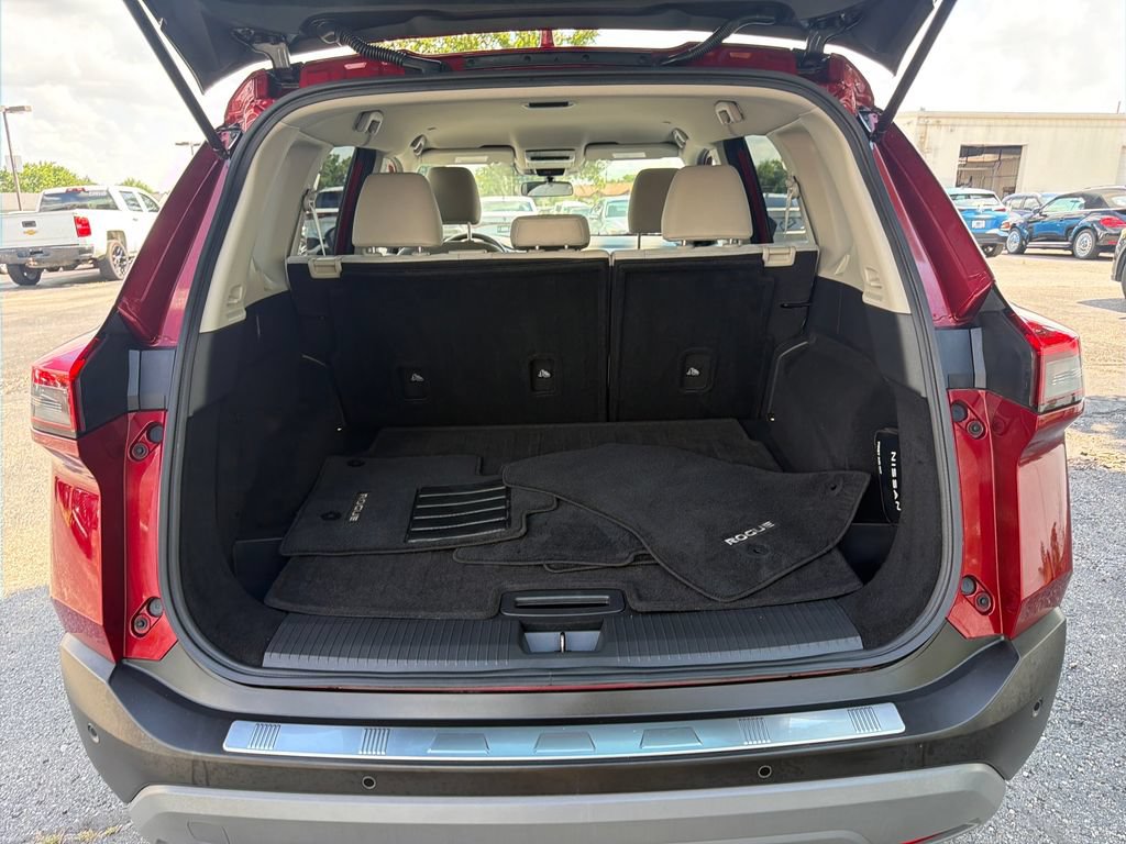 Used 2023 Nissan Rogue SV AWD/4WD image 27