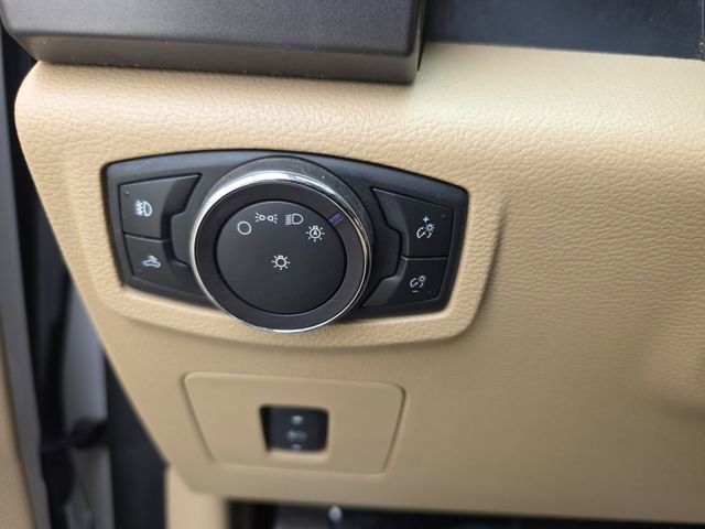 Used 2017 Ford F150 XLT w/ Equipment Group 302A Luxury image 11