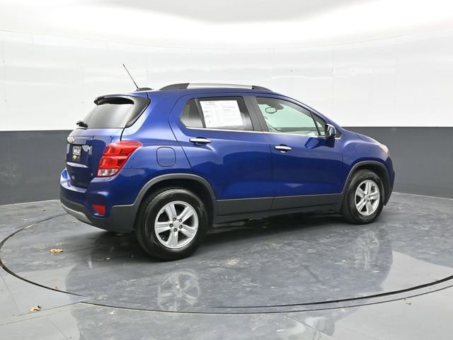 Used 2017 Chevrolet Trax LT w/ LT Convenience Package image 7
