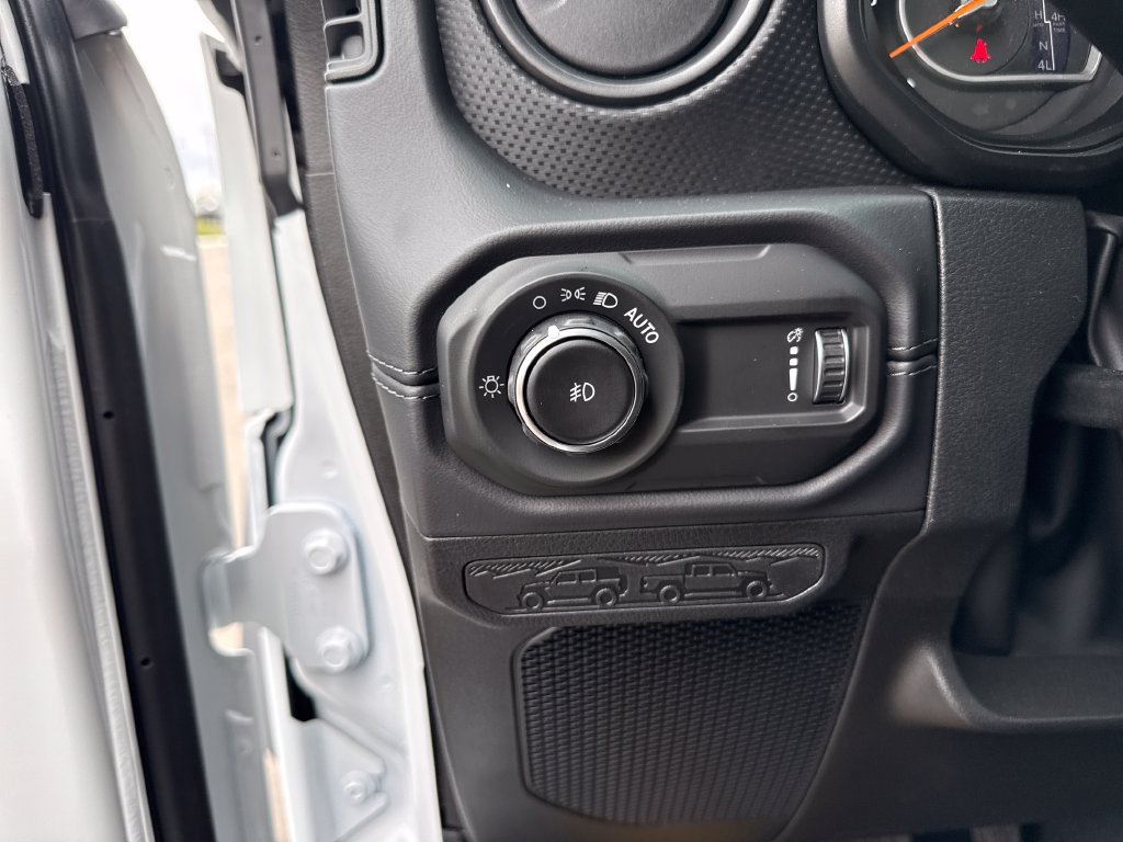 New 2027 Jeep Wrangler Unlimited Rubicon AWD/4WD image 13