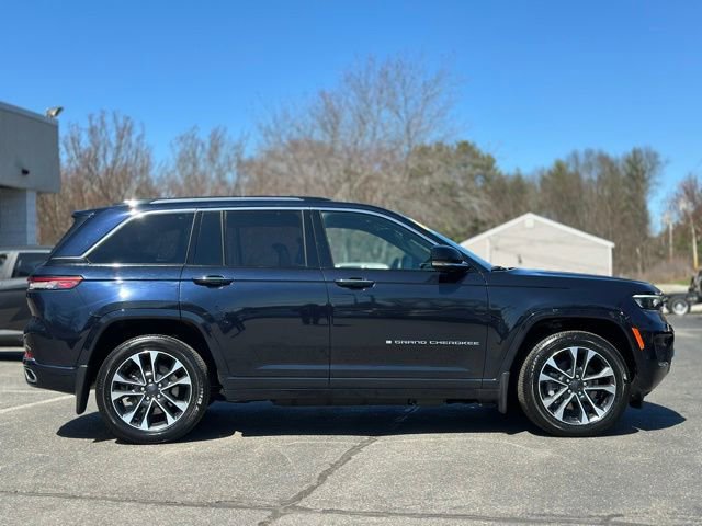 Used 2023 Jeep Grand Cherokee Overland w/ Luxury Tech Group IV image 6