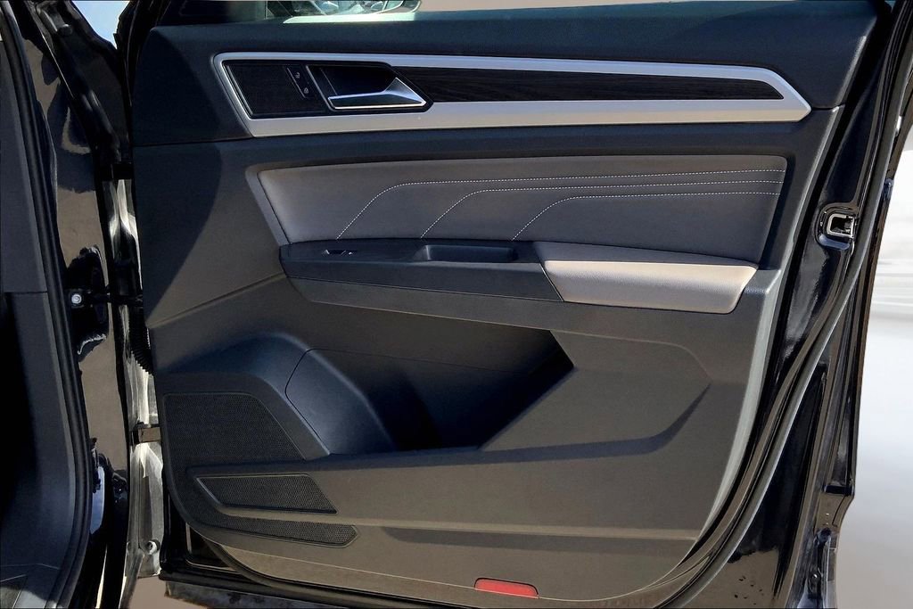 Used 2023 Volkswagen Atlas SE w/ Panoramic Sunroof Package image 23