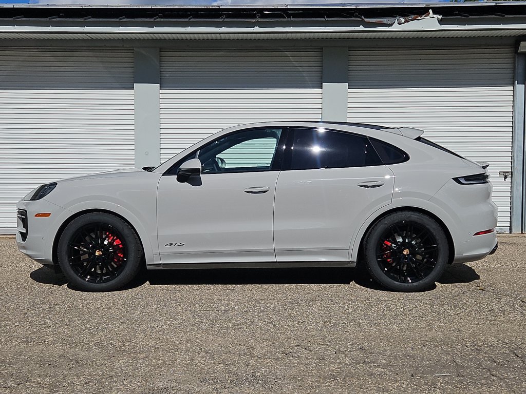 New 2026 Porsche Cayenne GTS AWD/4WD image 2