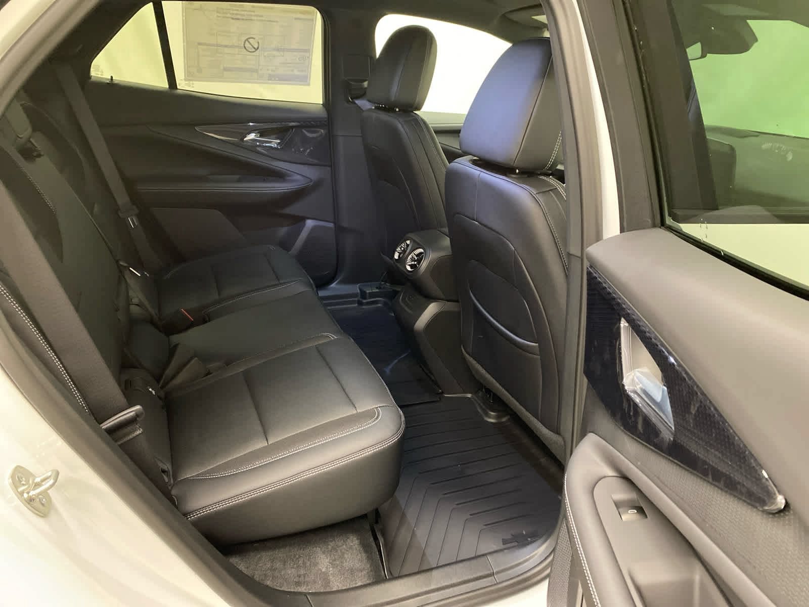 New 2025 Chevrolet Blazer EV LT AWD/4WD image 17