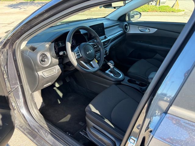 Used 2023 Kia Forte LXS FWD image 7
