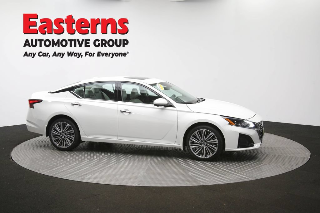 Used 2023 Nissan Altima 2.5 SL AWD/4WD image 47