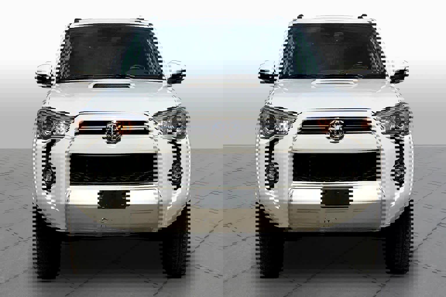 Used 2024 Toyota 4Runner TRD Off-Road Premium AWD/4WD image 4