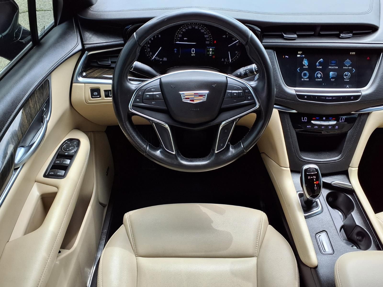 Used 2019 Cadillac XT5 FWD image 13