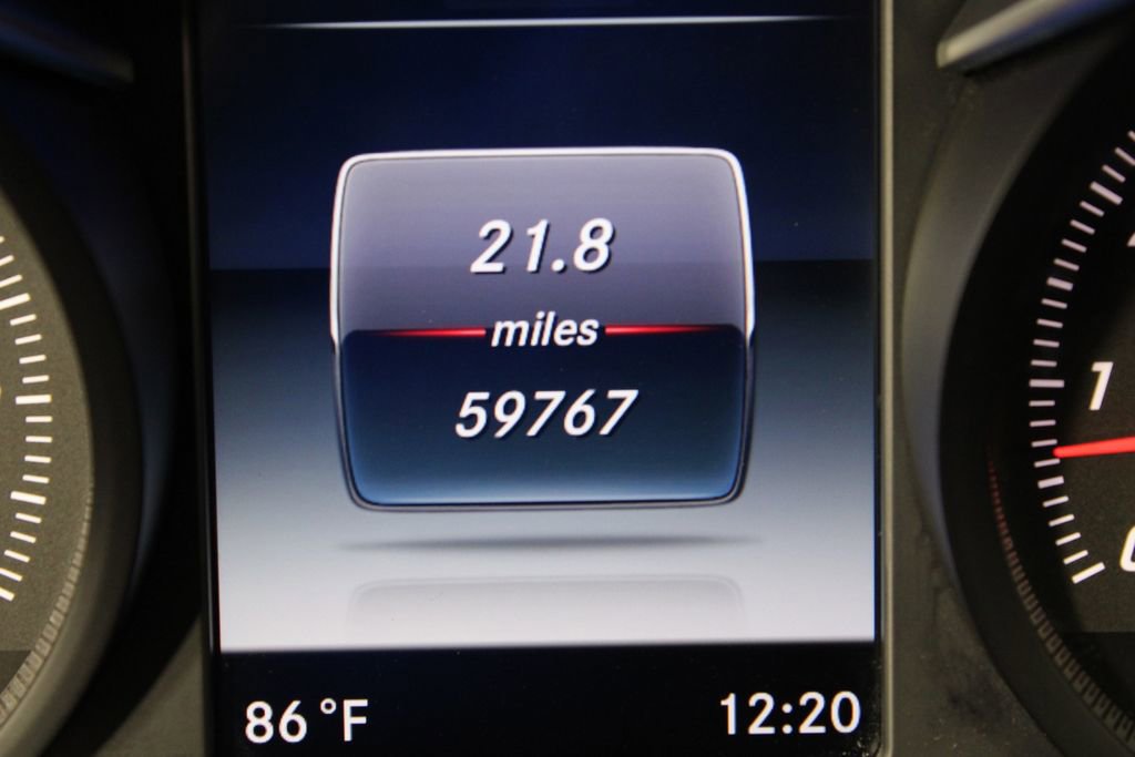 Used 2016 Mercedes-Benz C 300 Sedan image 28