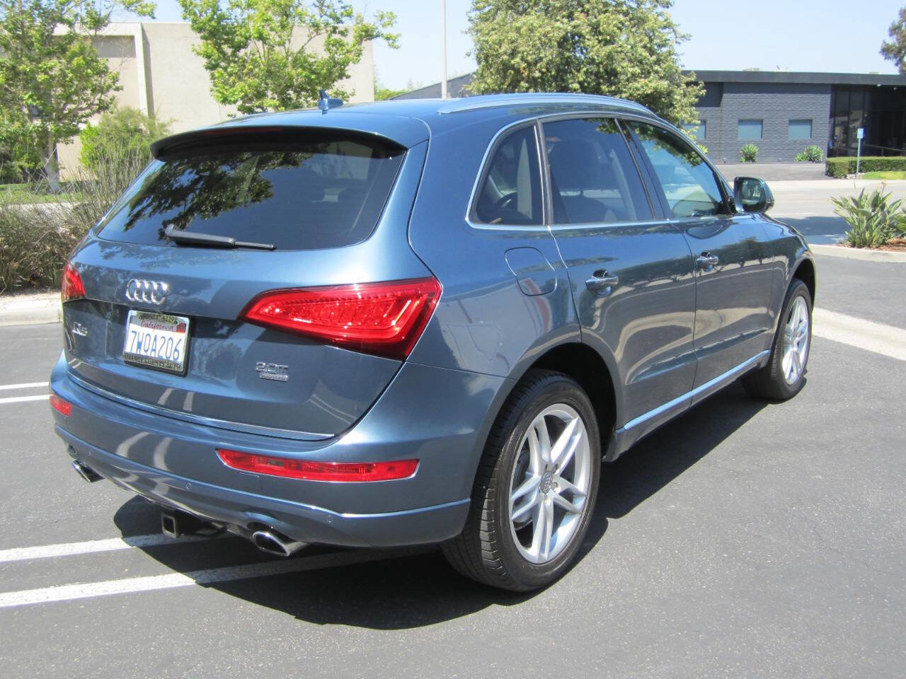 Used 2015 Audi Q5 2.0T Premium Plus w/ Technology Package image 3