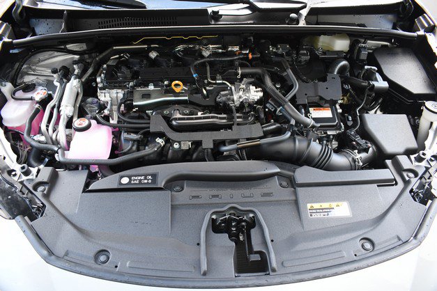 New 2026 Toyota Prius Plug-In Hybrid FWD image 14