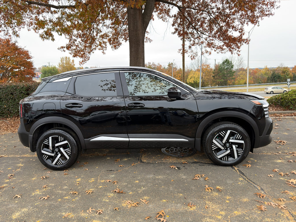 New 2026 Nissan Kicks SV image 8