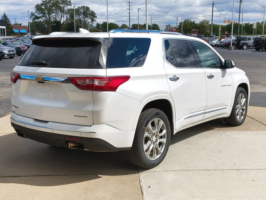 Used 2019 Chevrolet Traverse Premier FWD image 17