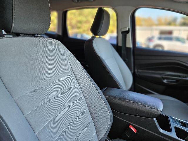 Used 2019 Ford Escape S image 14