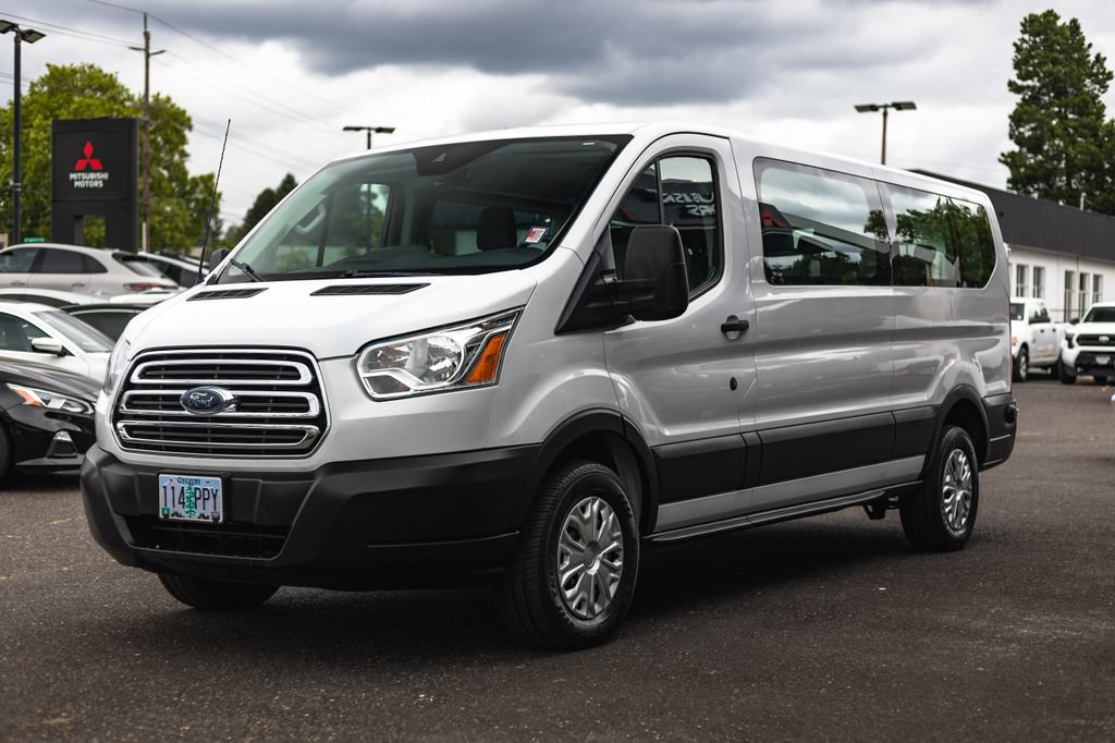 Used 2019 Ford Transit 350 XLT RWD image 4