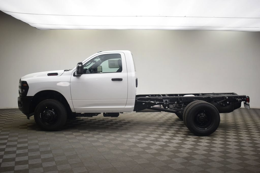 New 2026 RAM 3500 Tradesman AWD/4WD image 14