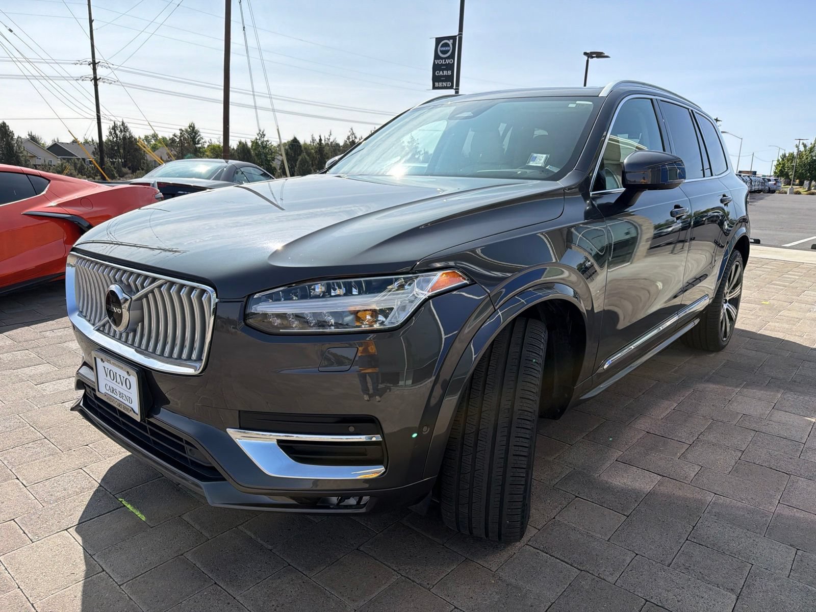 Used 2023 Volvo XC90 B6 Ultimate w/ Protection Package Premier AWD/4WD image 4