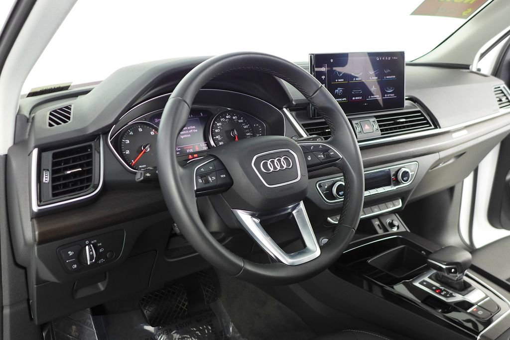 Used 2022 Audi Q5 2.0T Premium w/ Convenience Package image 31