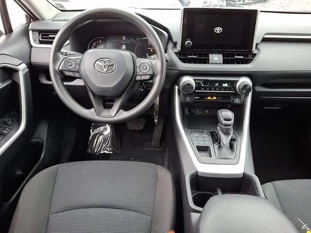 Used 2024 Toyota RAV4 LE image 12