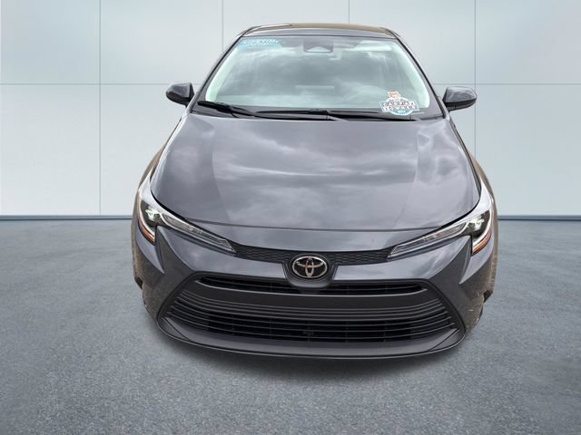 Used 2025 Toyota Corolla LE FWD image 6