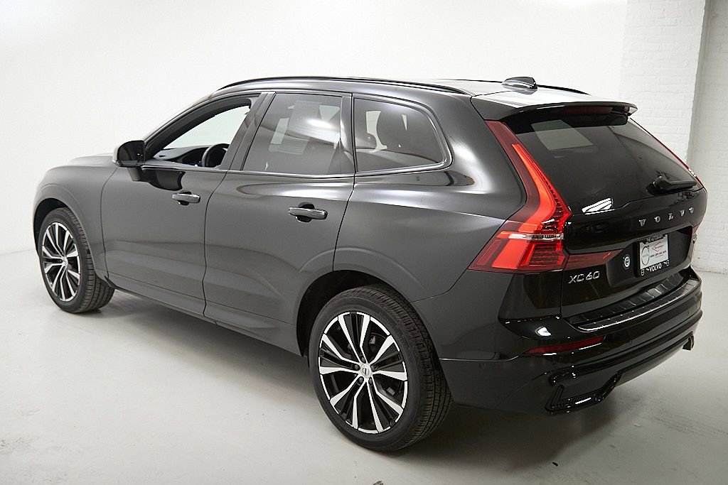 Used 2023 Volvo XC60 B5 Plus w/ Climate Package image 7