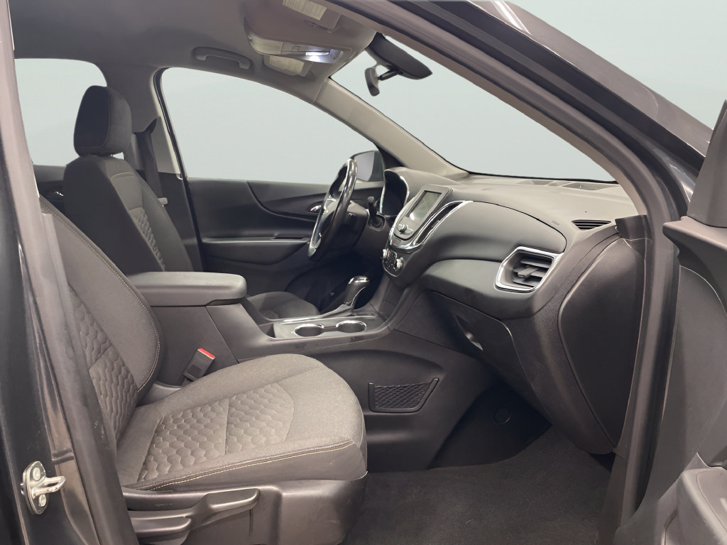 Used 2019 Chevrolet Equinox LT AWD/4WD image 16