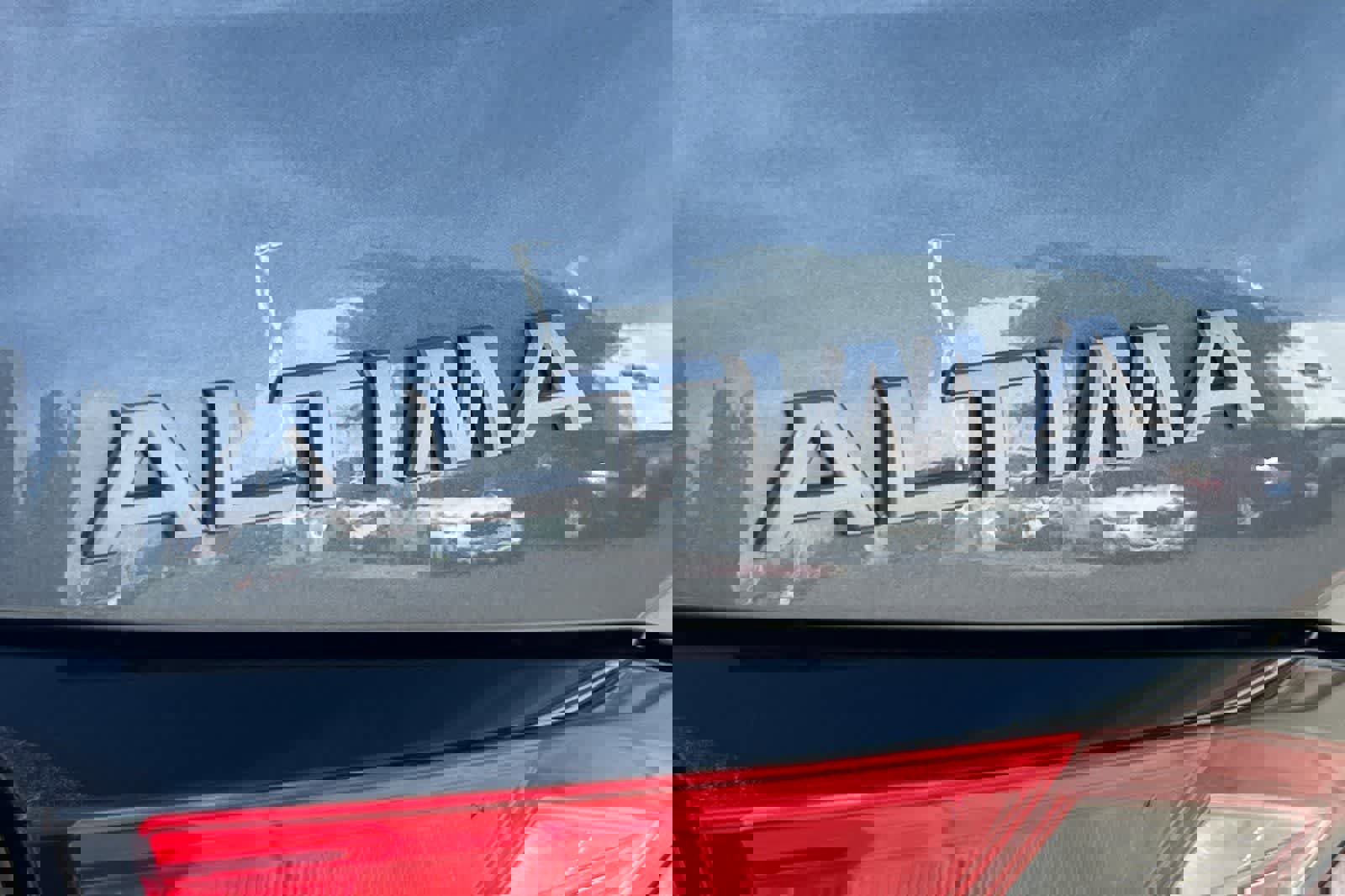 New 2026 Nissan Altima 2.5 SV FWD image 15