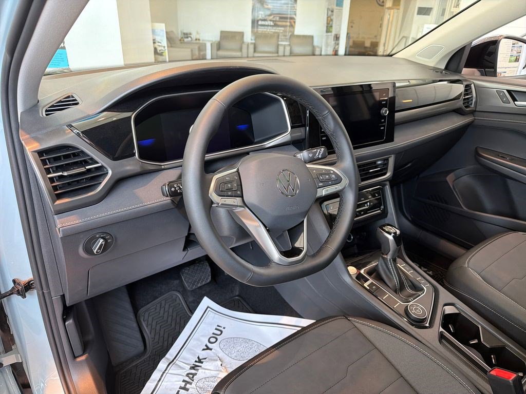 New 2026 Volkswagen Taos SE AWD/4WD image 5