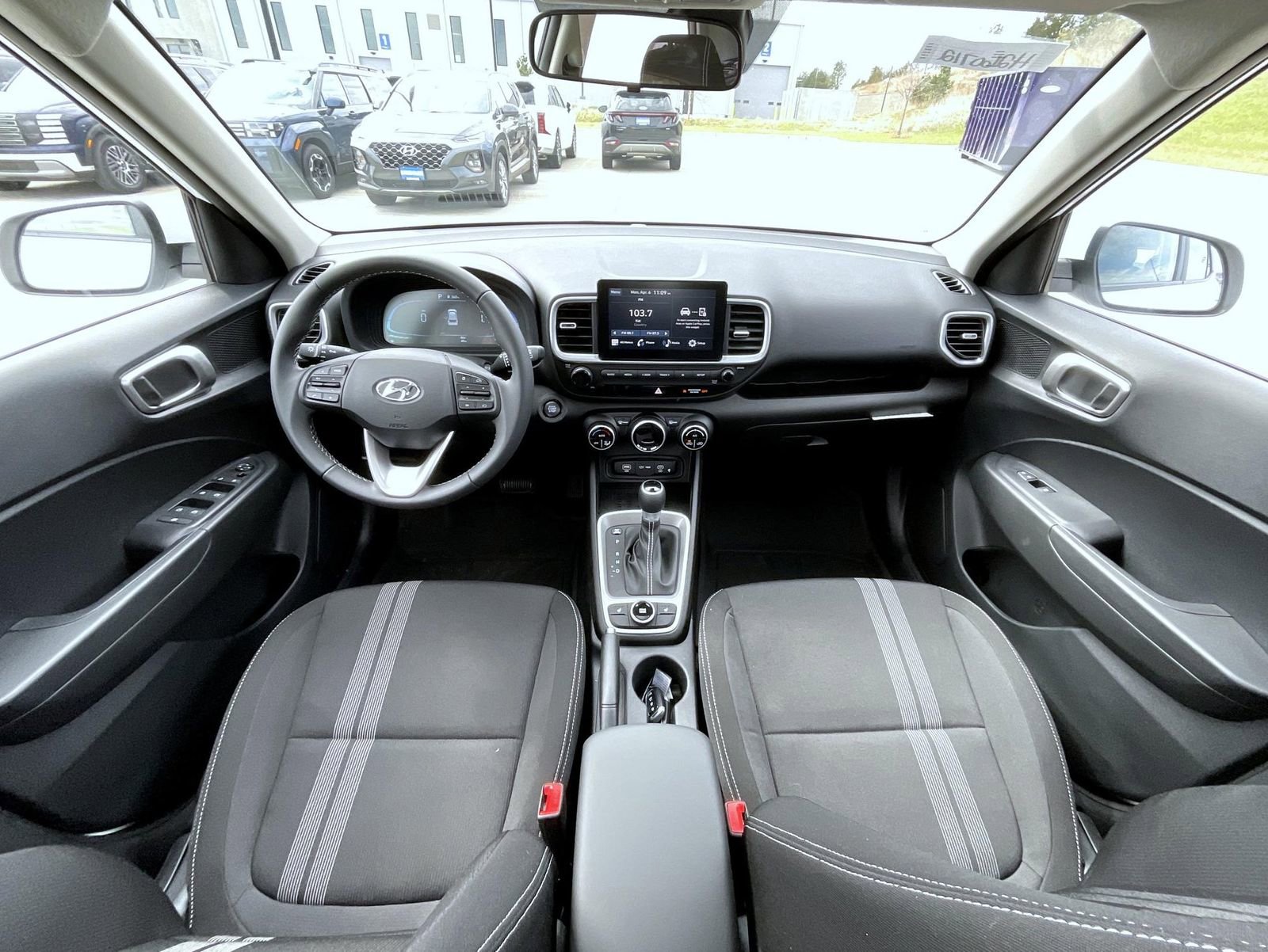 New 2026 Hyundai Venue SEL FWD image 15