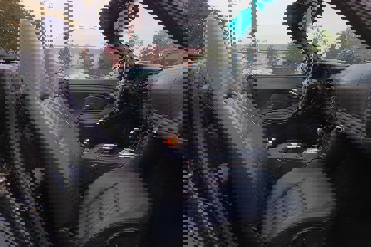 Used 2004 Porsche 911 Carrera 4S image 26