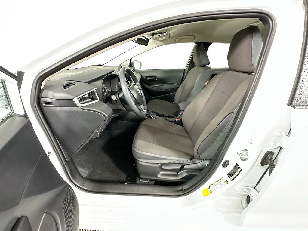 Certified 2025 Toyota Corolla LE FWD image 20