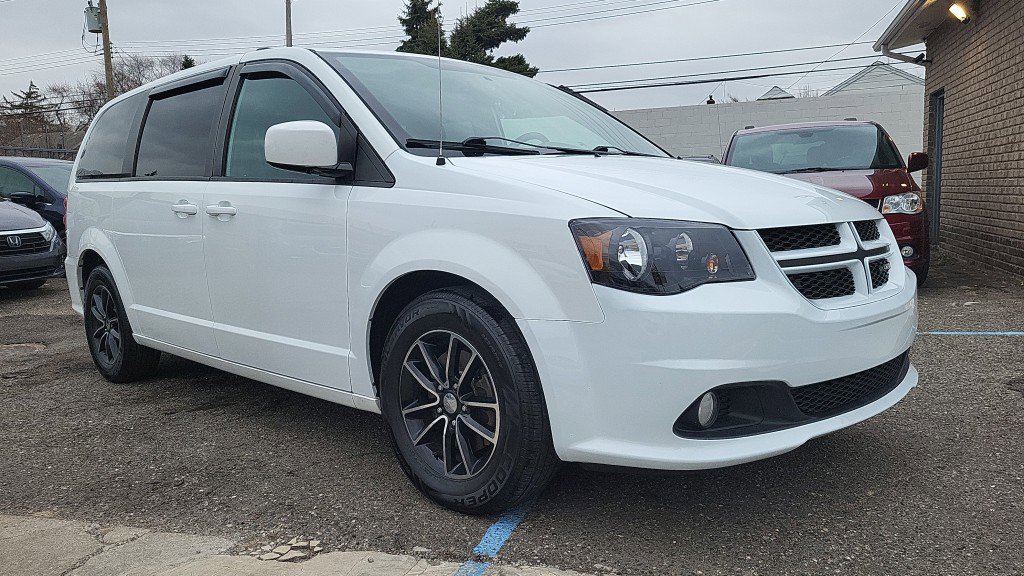 Used 2018 Dodge Grand Caravan GT FWD image 3