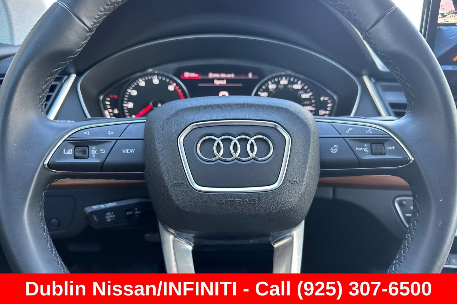 Used 2023 Audi Q5 2.0T Premium w/ Convenience Package AWD/4WD image 37