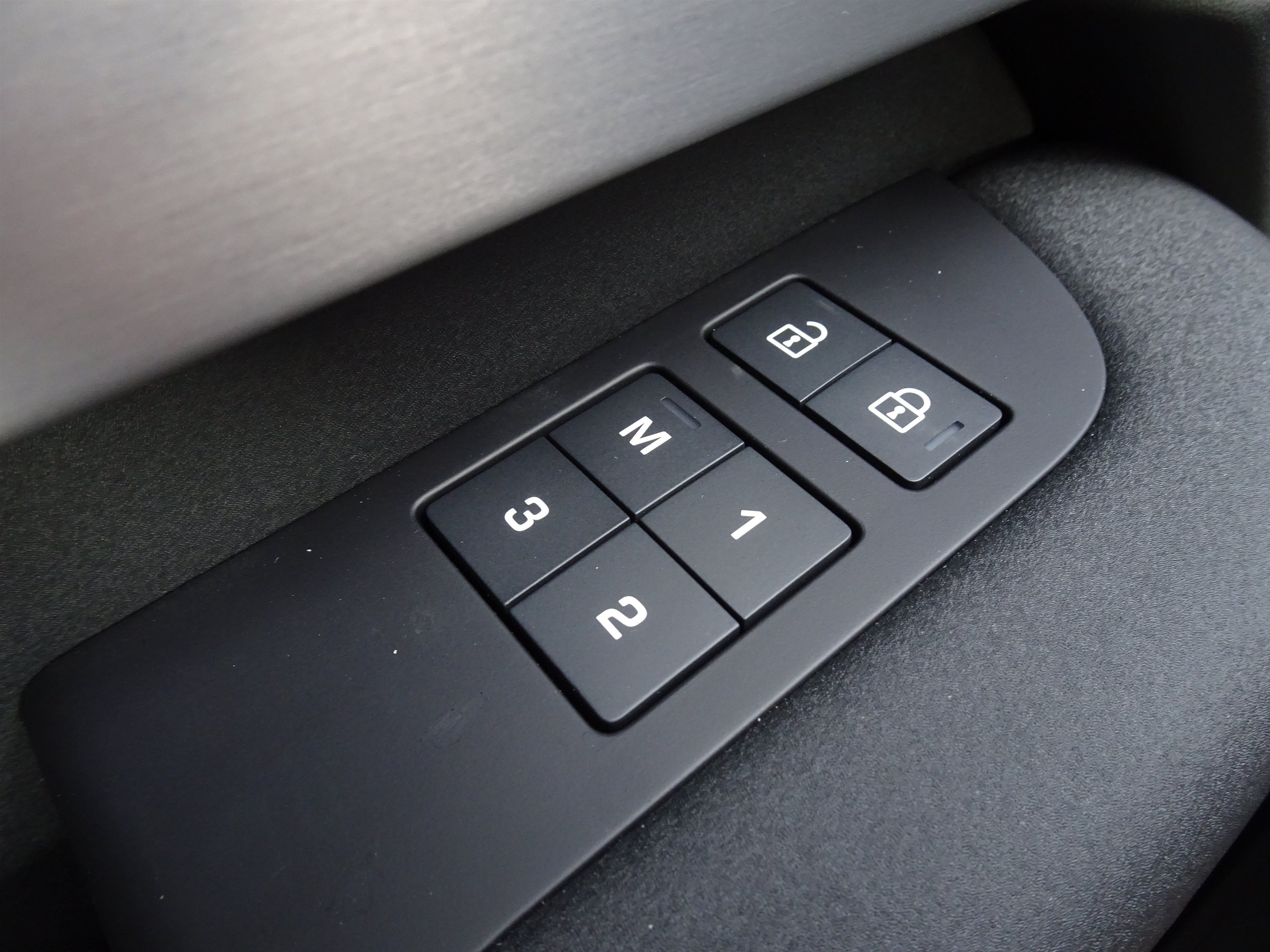 New 2026 Land Rover Discovery Dynamic SE AWD/4WD image 30