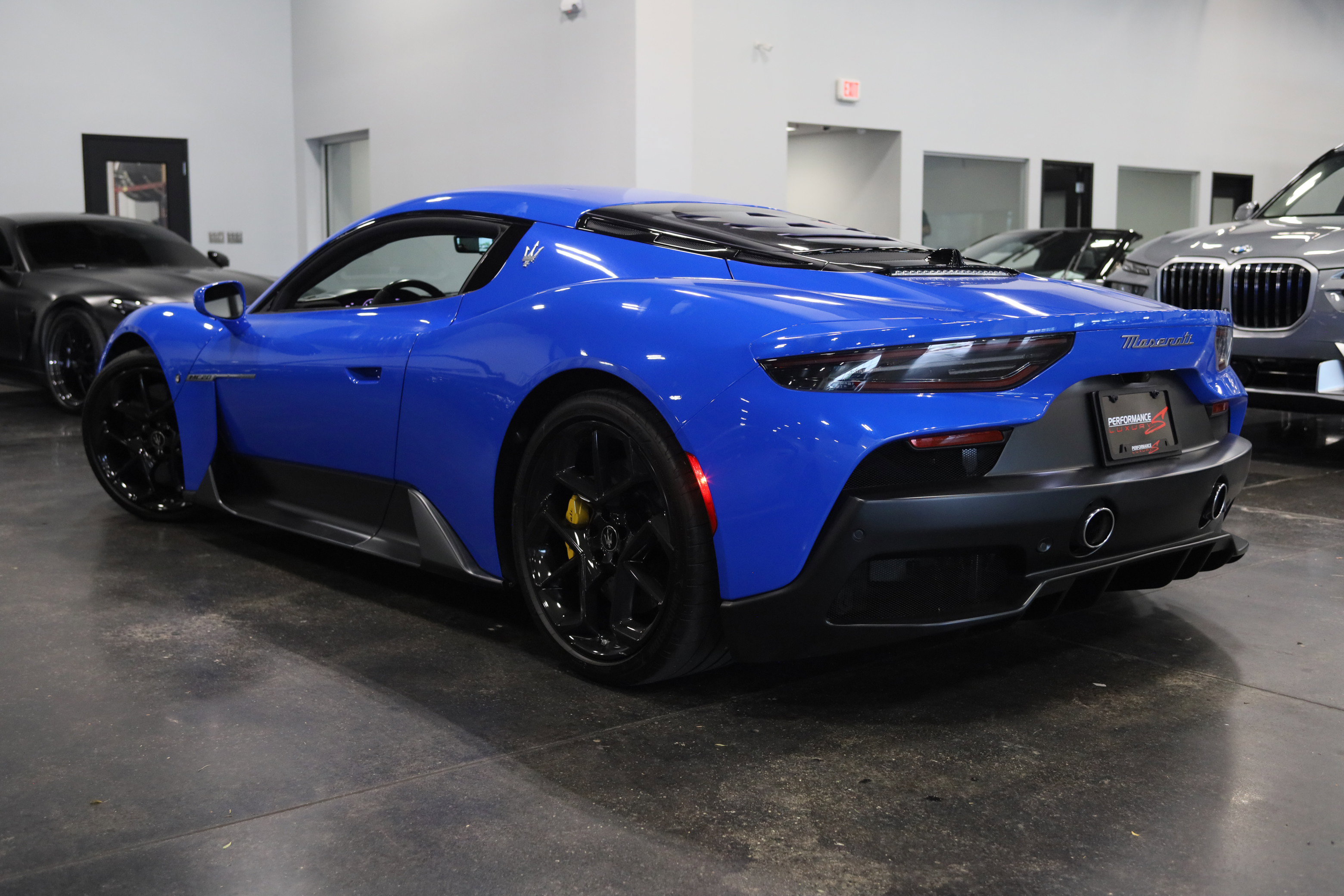 Used 2022 Maserati MC20 Coupe RWD image 4