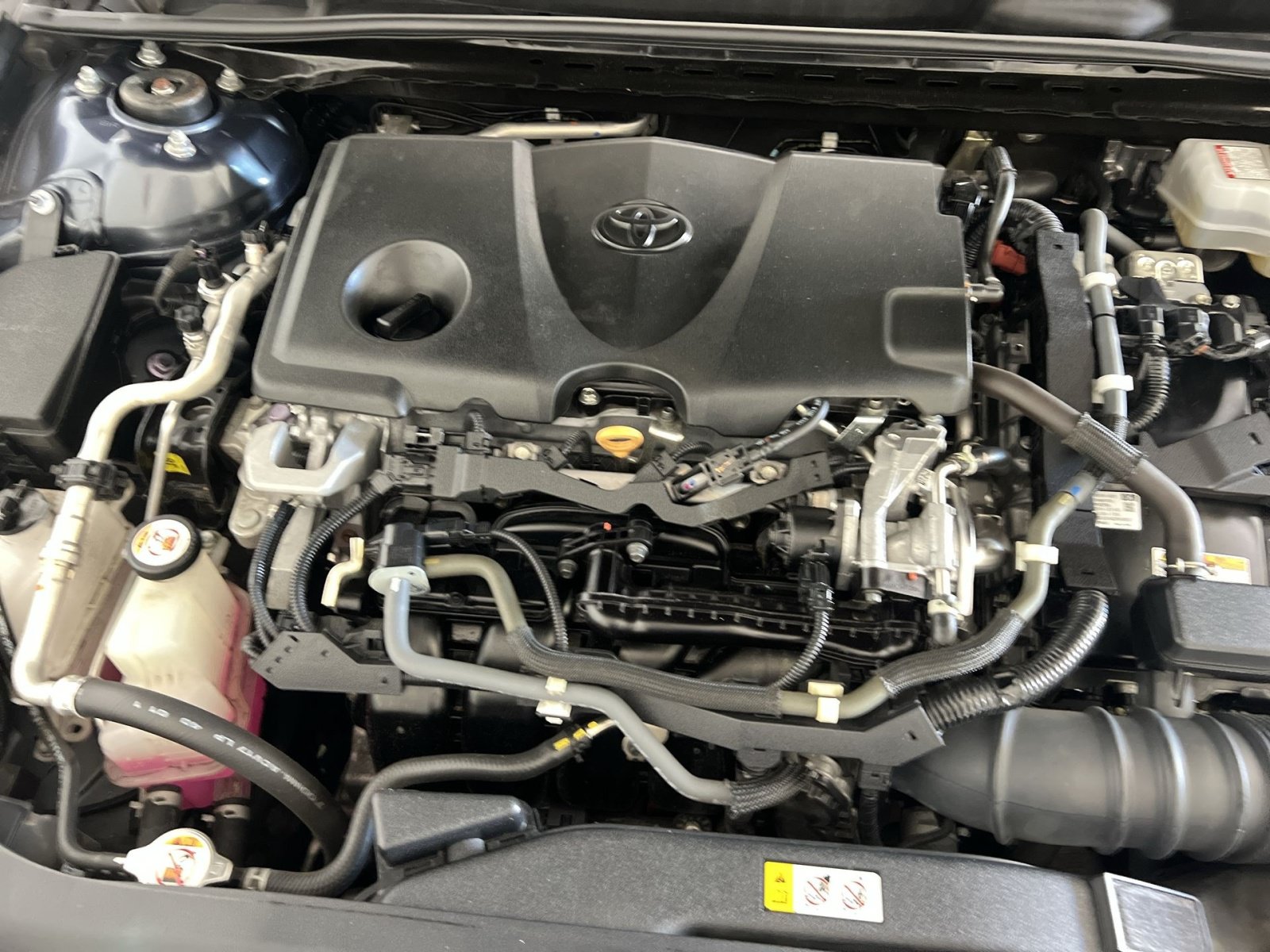 Used 2021 Toyota Avalon Limited w/ Advanced Safety Package FWD image 27