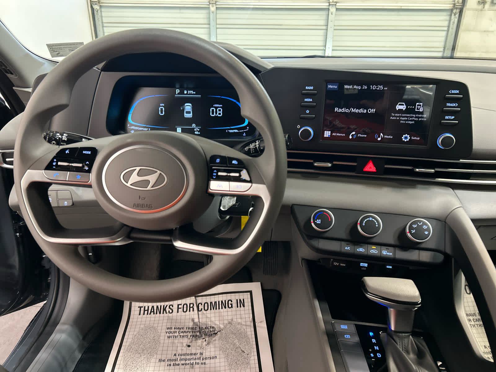 New 2026 Hyundai Elantra SE FWD image 8