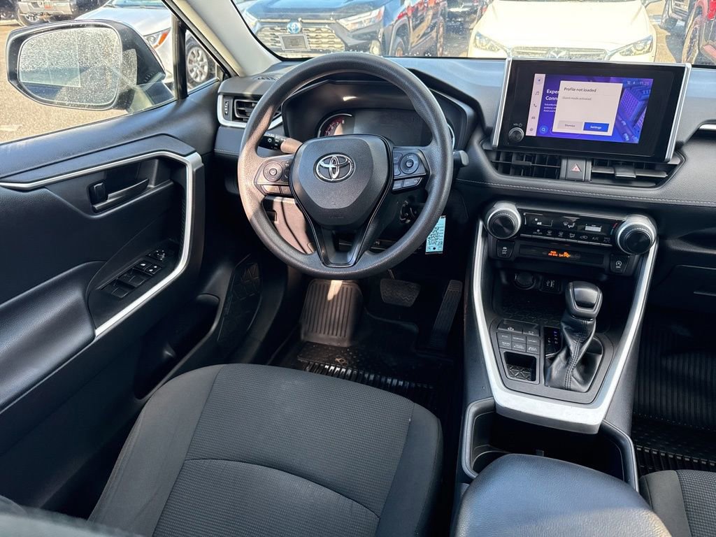 Used 2023 Toyota RAV4 LE image 10